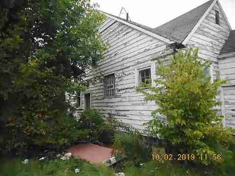 11736 Montrose (3)_m.jpg